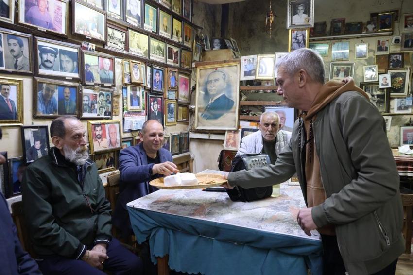 Adana'da her yıl yapılıyor, kimse ismini bile bilmiyor: Ölüler Kıraathanesi