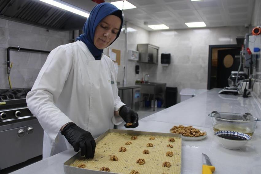 Kayseri'de bayramda en çok Nevzine tatlısı tüketiliyor!