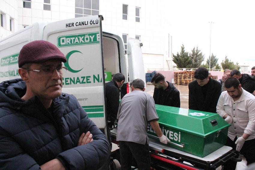 Aksaray’da boşanma aşamasındaki eşini anne ve babasının mezarı başında öldürdü