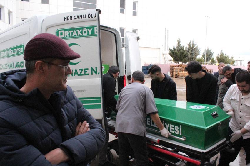 Aksaray’da boşanma aşamasındaki eşini anne ve babasının mezarı başında öldürdü