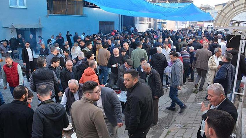 Nazilli'de 400 yıldır devam eden bayram geleneği! 20 bin kişinin katılımı ile rekor kırıldı: Arife gününden başlıyor, imece usulü ile kazanlar kaynatılıyor