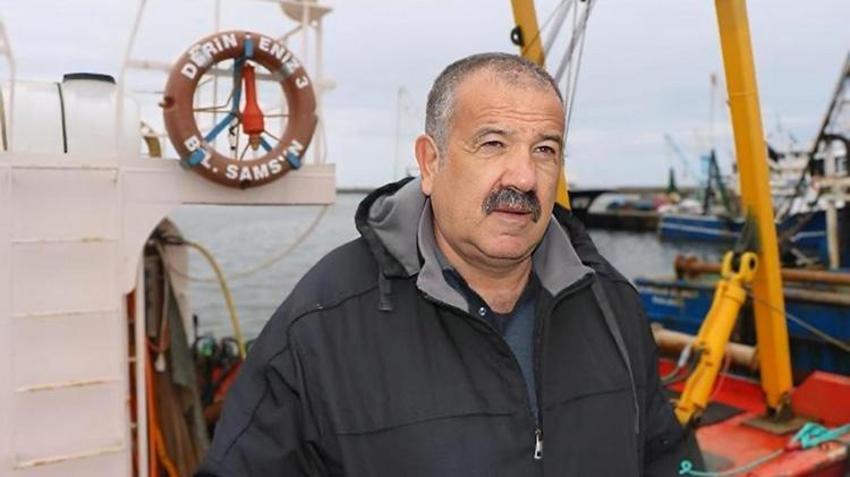 Karadeniz’de hamsi patlaması yaşanıyor ama tezgahlar sessiz: Bayram telaşı balığı unutturdu!