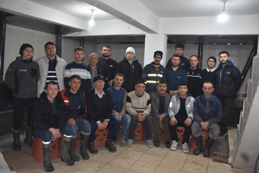 Sakarya'da 117 yıldır devam eden gelenek: Kazanlar kuruldu, binlerce kişiye dağıtıldı