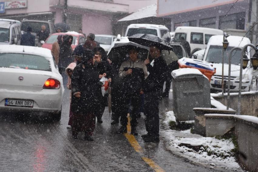 Sakarya'da 117 yıldır devam eden gelenek: Kazanlar kuruldu, binlerce kişiye dağıtıldı