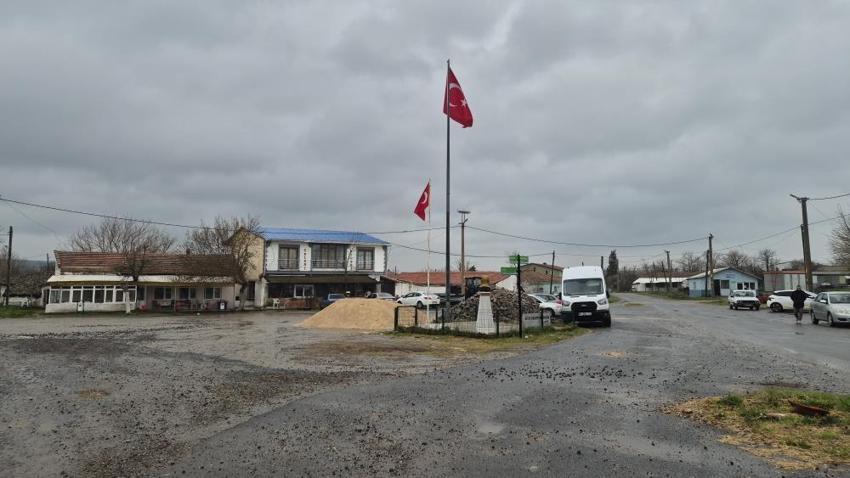 Bu köye gelen bir daha gelmek istemiyor: Misafirler bile çok durmuyor, köylü çareyi dağ bayır gezmekte buldu!