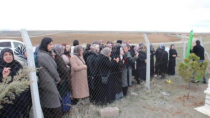 Eşi tarafından anne ve babasının mezarı başında öldürüldü! Gamze vurulduğu mezarlıkta toprağa verildi