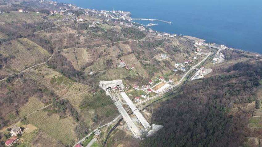Trabzon'da trafik çilesi sona eriyor! 43 kilometrelik uzunlukta, sahil yoluna nefes aldıracak