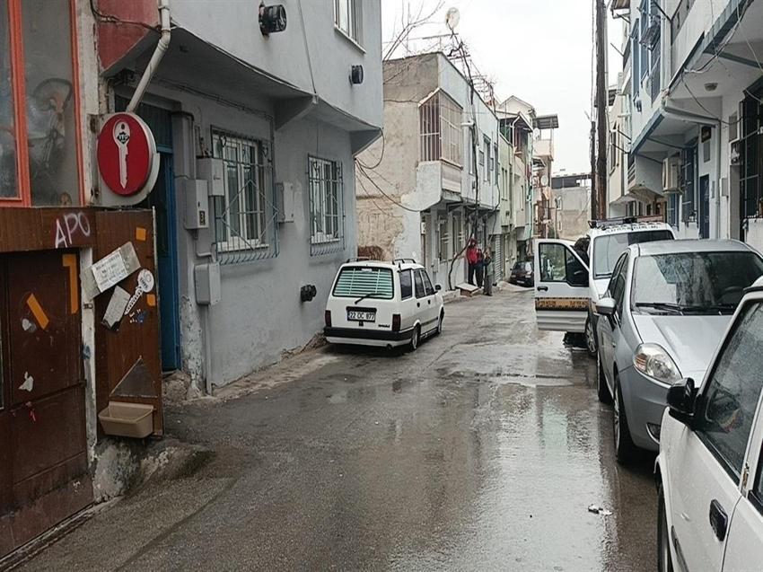 Bursa'da eşi tarafından 3 yerinden vurulan kadın konuştu: '14 yaşında istismar edildim ve evlenmek zorunda kaldım'