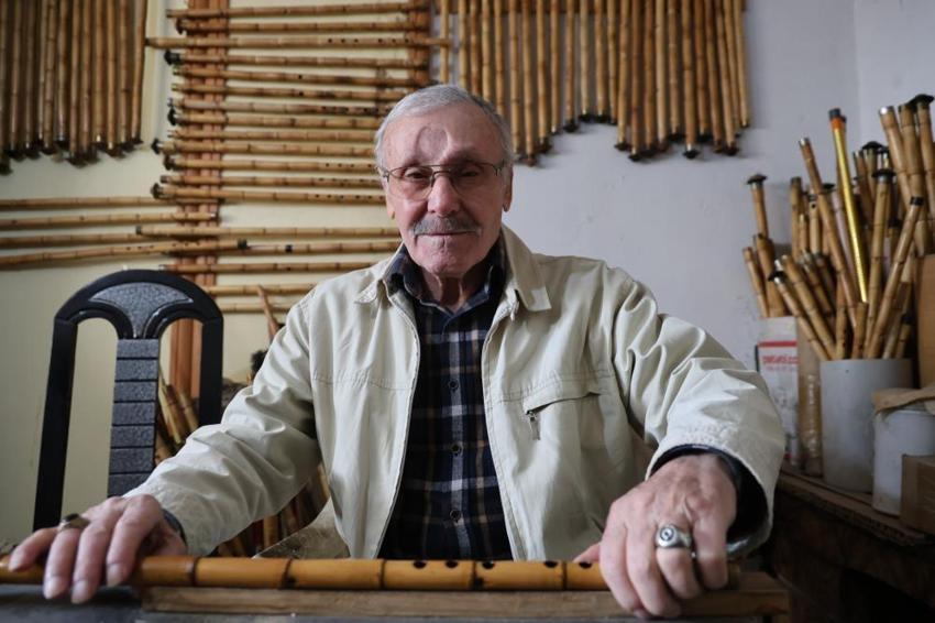Çukurova'nın sazlıklarından toplayıp çeşit çeşit üretiyor! Arkadaşında gördüğü kitap hayatını değiştirdi