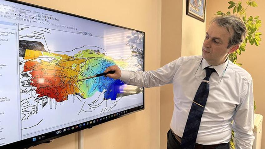 Anadolu ortadan ikiye ayrılıyor! Bilim insanlarından korkutan tespit: Ankara'nın doğusu kuzeye, batısı güneye kayıyor!