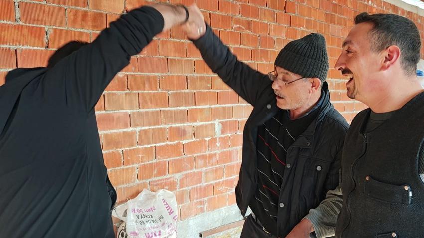 Kurban Bayramı'na yaklaşık 2 ay kala kurban pazarlıkları başladı! Vatandaşın çiftlik sahibi ile yaptığı pazarlık renkli görüntüler oluşturdu