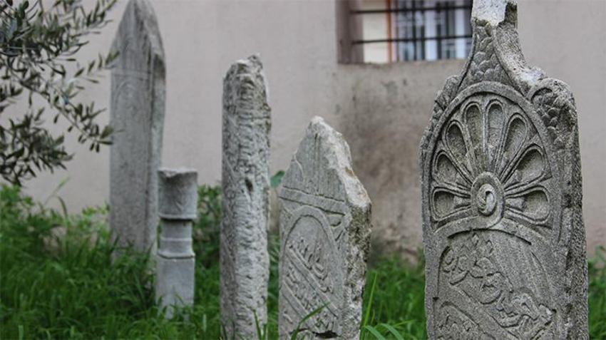 Manisa’nın göbeğinde tarihe hançer! 500 yıllık miras yok olmanın eşiğinde, taş üstünde taş bırakmadılar