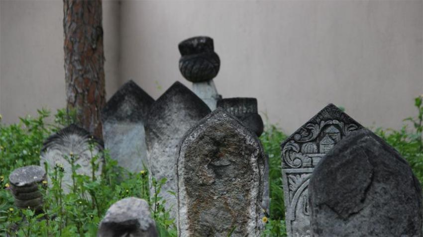 Manisa’nın göbeğinde tarihe hançer! 500 yıllık miras yok olmanın eşiğinde, taş üstünde taş bırakmadılar