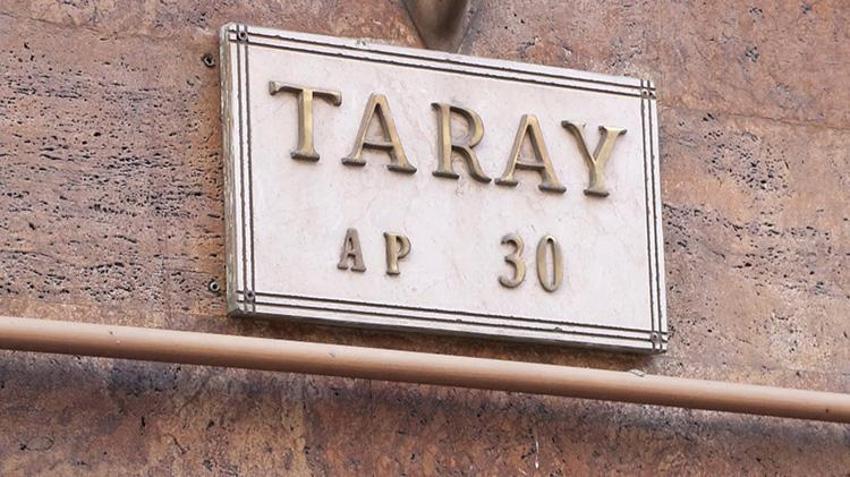Orhan Pamuk'un 9 dairesinin bulunduğu Beyoğlu'ndaki Taray Apartmanı davasında karar verildi