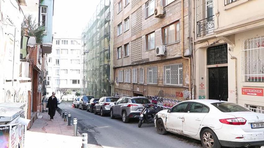 Orhan Pamuk'un 9 dairesinin bulunduğu Beyoğlu'ndaki Taray Apartmanı davasında karar verildi