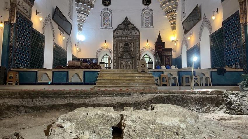 Bursa'da 600 yıllık sır çözüldü! Muradiye Camii'nde kayıp havuz ve gizemli kanal sistemi bulundu: Restorasyonda ters T mucizesi