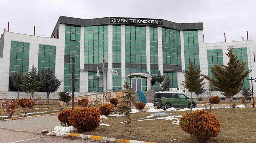 Van’dan dünyaya teknoloji ihracı! 1,5 milyar liralık dev katkı: İngiltere’ye Yazılım, Fransa’ya medikal gönderiyorlar