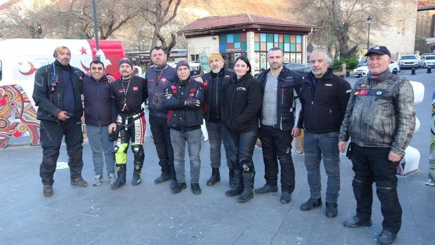 Avrupa'dan Mekke'ye iki teker üstünde Umre yolculuğu! Kar ve yağmuru aşıp Gaziantep'e ulaştılar