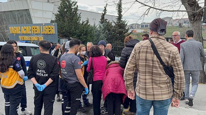 Beylikdüzü'nde korkutan patlama! Fen lisesinde 4 öğrenci yaralandı