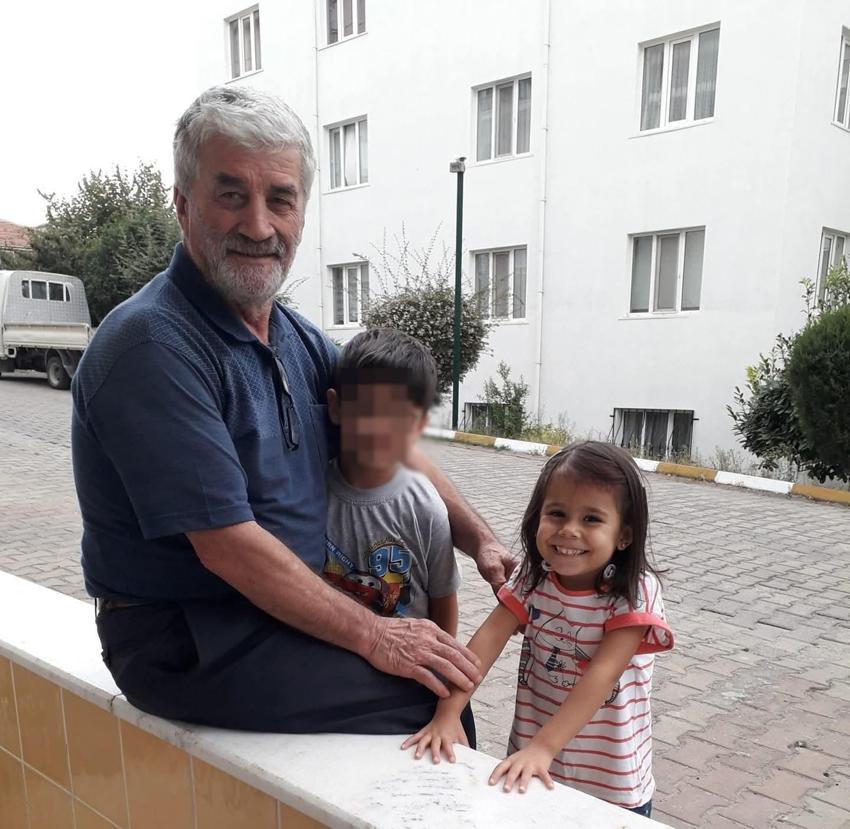 İnegöl'de el freni çekilmeyen otomobilin çarptığı Öykü’nün ardından dedesi de hayatını kaybetti