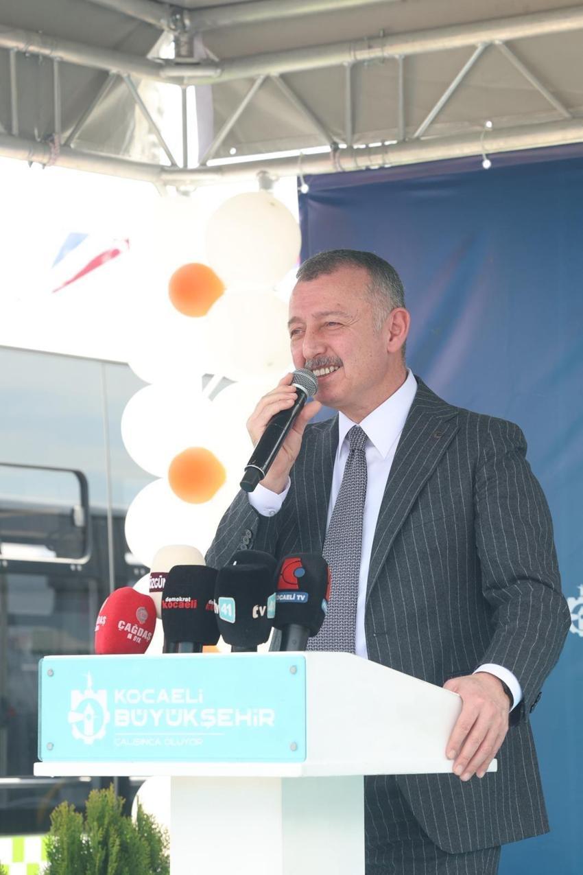 Kocaeli'den İzmir'e gönderme! Başkan Büyükakın: Türkiye'ye model olduk sadece kendimizle yarışıyoruz
