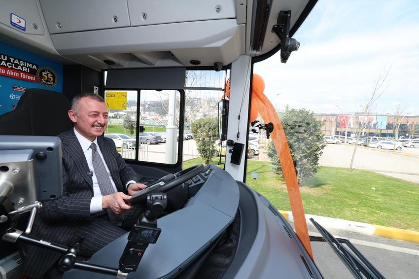 Kocaeli'den İzmir'e gönderme! Başkan Büyükakın: Türkiye'ye model olduk sadece kendimizle yarışıyoruz