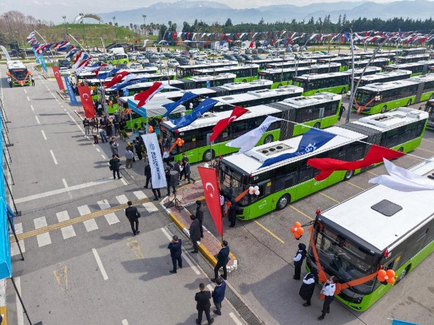 Kocaeli'den İzmir'e gönderme! Başkan Büyükakın: Türkiye'ye model olduk sadece kendimizle yarışıyoruz