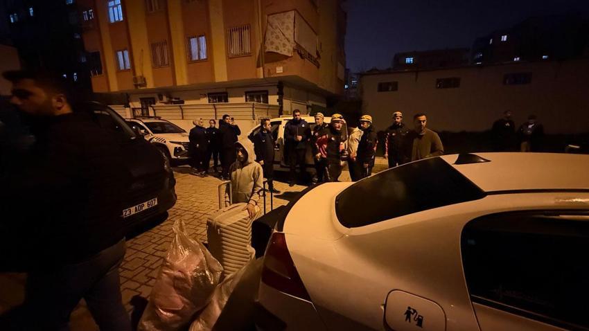Diyarbakır’da kolonlarda çatlama sesi duyulan bina boşaltıldı: AFAD ve polis harekete geçti 51 vatandaş tahliye edildi