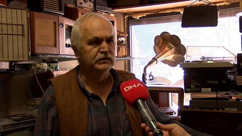 Bursa'nın nostalji doktoru: Türkiye'nin her yerinden radyo tamiri için ona gönderiyorlar