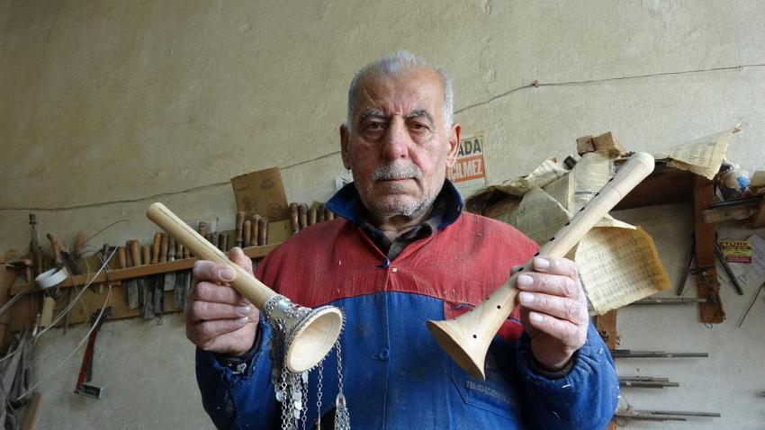 Eğlencelerin simgesini 55 yıldır ağaçlara şekil vererek üretiyor: Gaziantep'te sadece iki usta kaldı