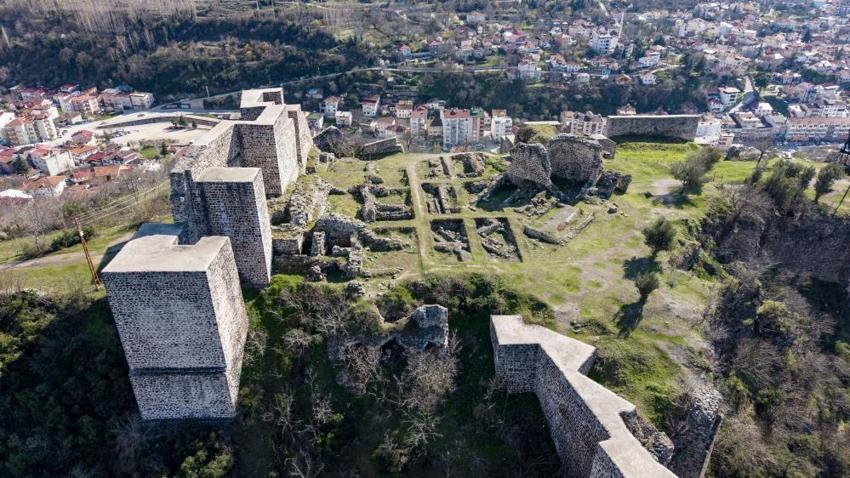Tokat'ın ortasında binlerce yıllık sır! Turistler oraya akın ediyor