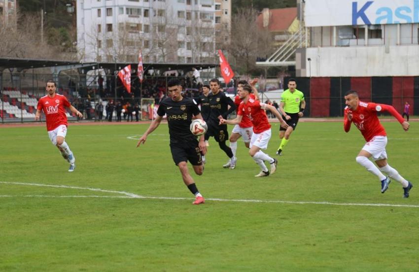 Batman Petrolspor şampiyonluğa yürüyor! Farkı açtı son 5 maç kaldı