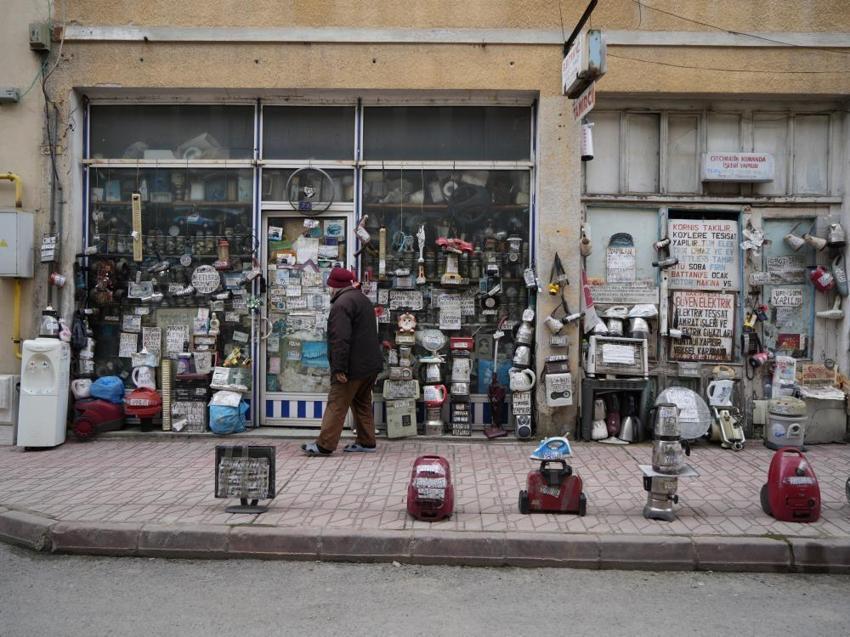 Tamir için getirdiler, 25 yıldır almadılar: Veysel usta unutulan eşyalarla müze kurdu