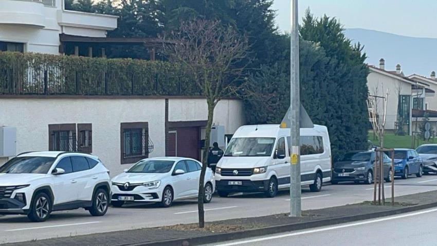 Bursa Büyükşehir Belediye Başkanı Mustafa Bozbey'in gözaltına alınma görüntüleri ortaya çıktı!