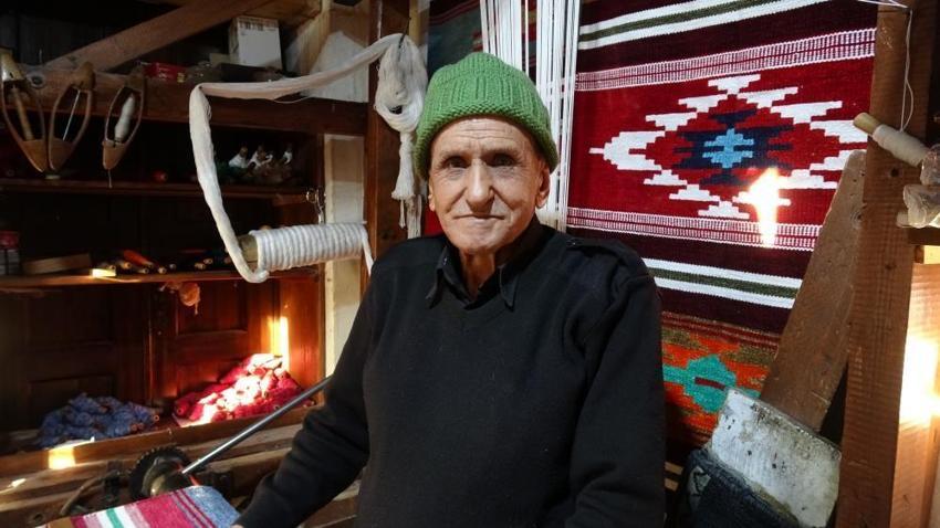 Babasından öğrendi! 6 metrekarelik dükkanında üretip dünyanın dört bir yanına gönderiyor!