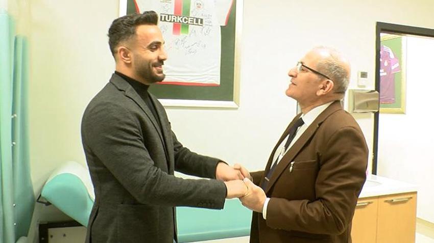 Batmanlı çocuk ameliyatını yapan doktordan etkilenip onun yolundan gitti! Bacağını kaybetti ama pes etmedi