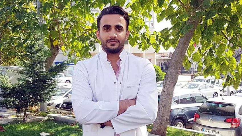 Batmanlı çocuk ameliyatını yapan doktordan etkilenip onun yolundan gitti! Bacağını kaybetti ama pes etmedi