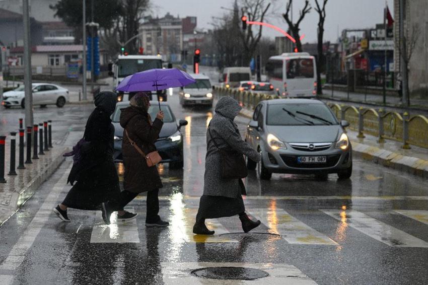 Sağanak yağışlar kuvvetli geri geliyor! Meteoroloji son raporla uyardı: Hafta sonuna kadar ülkenin tamamında etkili olacak