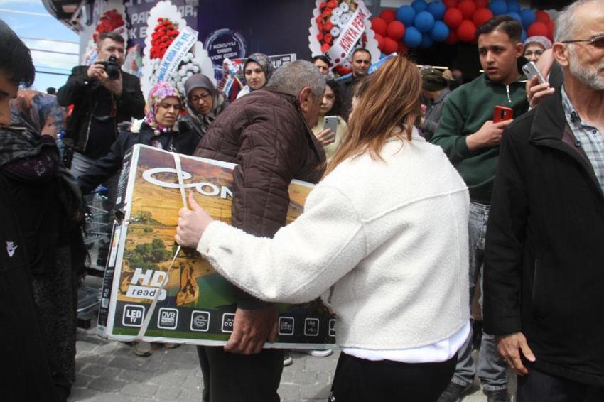 Konya Beyşehir’de ucuz televizyon satışında ortalık karıştı!
