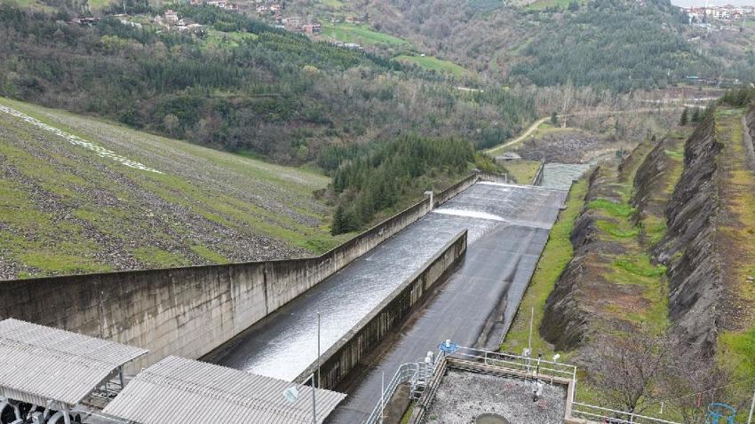Kocaeli’nin içme suyu ihtiyacını karşılayan Yuvacık Barajı’ndan, Sapanca Gölü'ne 'can suyu'