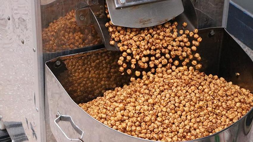 Afyonkarahisar'da çırak bulamayan leblebiciler çareyi farklı bir yöntemle buldu