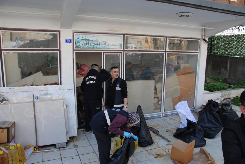 Şanlıurfa'da tarihi geçmiş tonlarca ürün bulundu! Çoğu böceklenerek bozulmuş