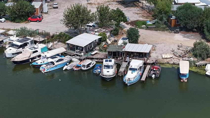 Antalya’da kaçak yapı seferberliği! Acısu Nehri kenarındaki 300 konteynere yıkım kararı: Villa görünümlü işgaller tek tek kaldırılıyor