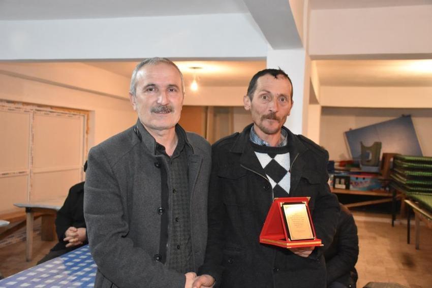 Yarım asırlık ustalara "vefa" plaketi: Kazan başındaki çınarlar ödüllendirildi