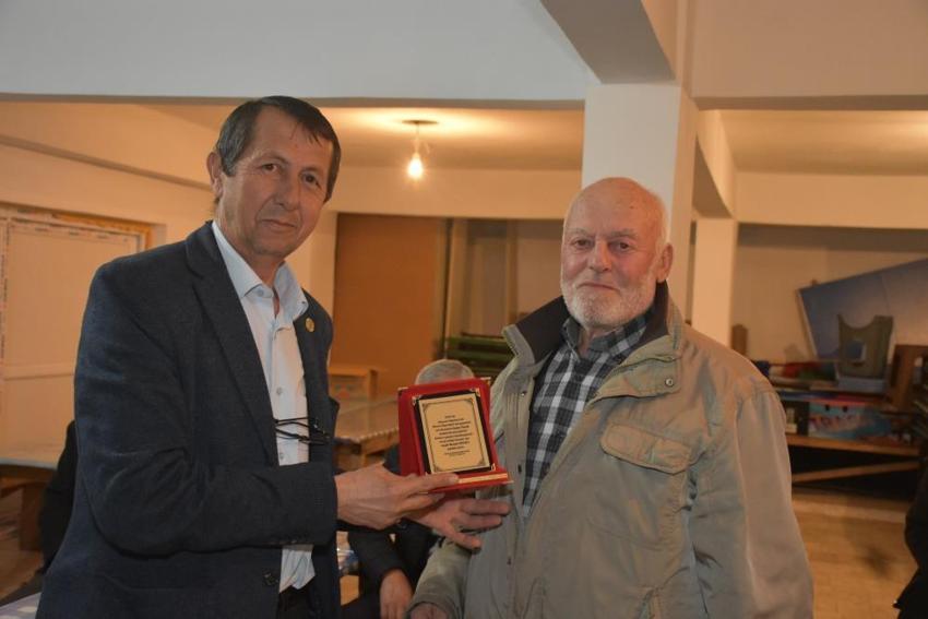 Yarım asırlık ustalara "vefa" plaketi: Kazan başındaki çınarlar ödüllendirildi
