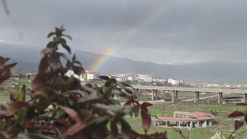 Bingöl’de gökkuşağı gökyüzünde görsel şölen oluşturdu