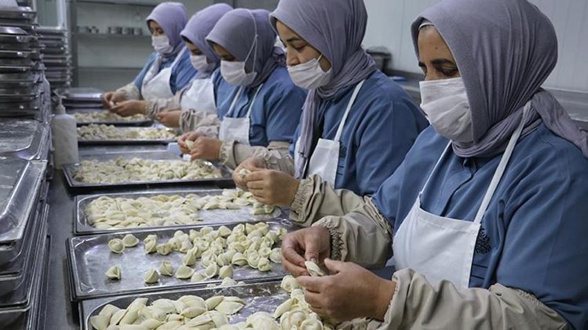 Tatilde yediği yemek girişimci yaptı! Şimdi 100 çalışanıyla üretip satıyor