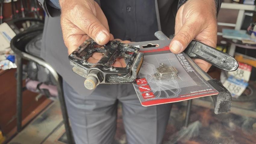 Kayseri'de askıda bisiklet parçesı uygulaması çocukların yüzünü güldürüyor