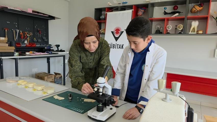 Ortaokul öğrencisi Yusuf geliştirdi, görenler inanamadı! TÜBİTAK yarışmasında birinci oldu