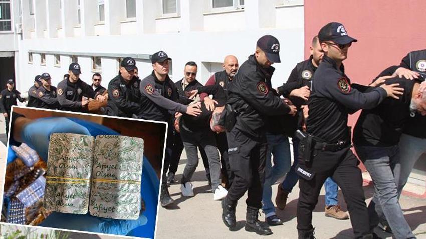 Adana'da ıslak mendil çetesi çökertildi! Uyuşturucu paketlerindeki 'afiyet olsun' yazısı dikkat çekti